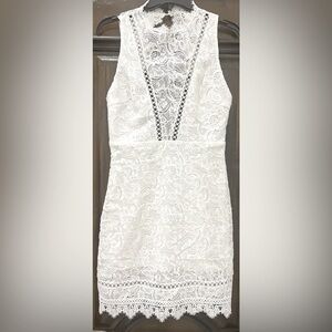 LEEBE White Lace open Back Dress